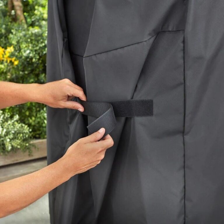 Weber Premium BBQ hoes Spirit II 300 serie