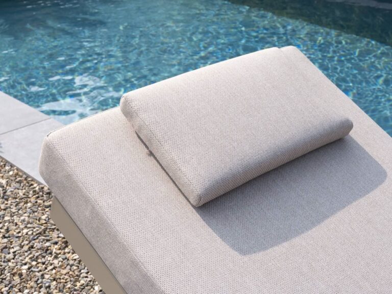 Taste by 4 Seasons Outdoor Cali ligbed Latte