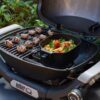 Weber Q1200N gas BBQ + zijtafels