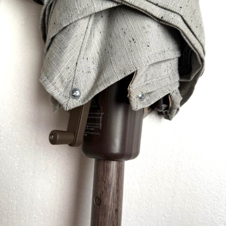 Parasol Lissabon rond 300cm - Zilver / Kastanjebruine look