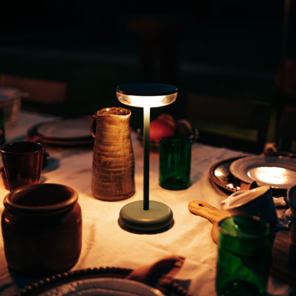 Solar Tafellamp Bobbie Fresh Green - Touch Dimbaar - 8 branduren - USB laadoptie - extra warm wit