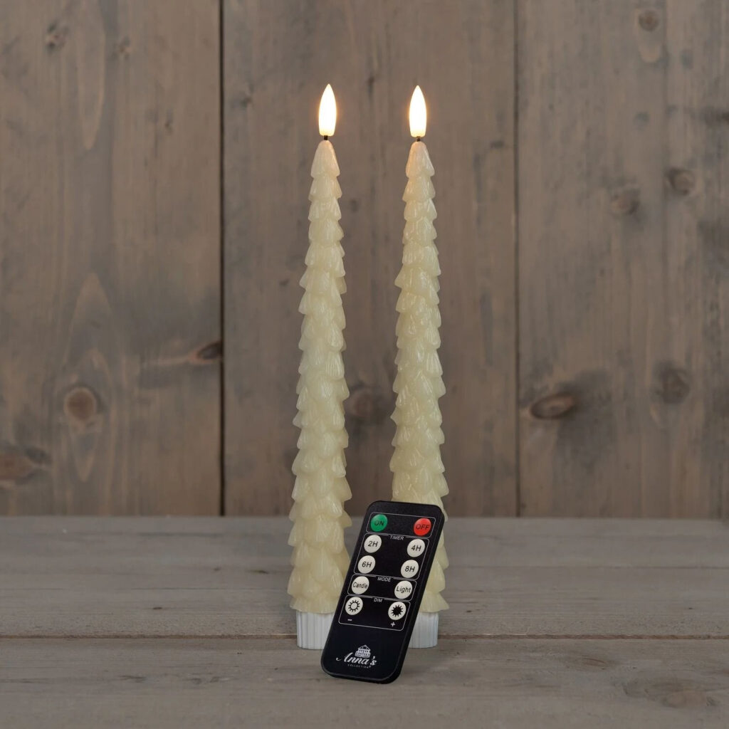 2st LED dinerkaarsen ivoor kerstboom 27cm